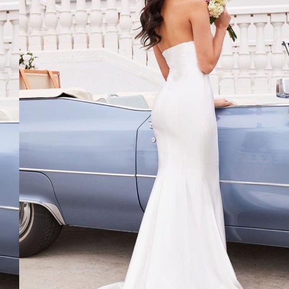 Wedding Dress - Picture 2 of 5